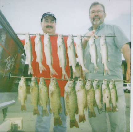 Lake Francis Case Walleye and Smallmouth Limit  7/2/2007