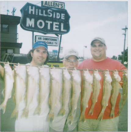 Nebraska Boys Catch South Dakota Walleyes  7/9/2007