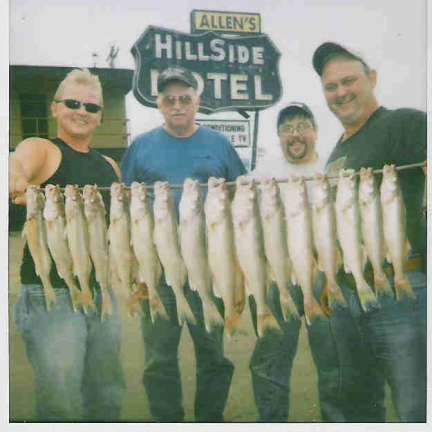 Nebraska Group Catches South Dakota Walleyes  8/17/2008