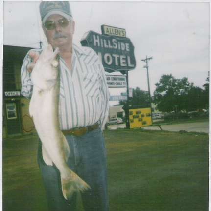 Nice South Dakota Walleye  8/22/2007