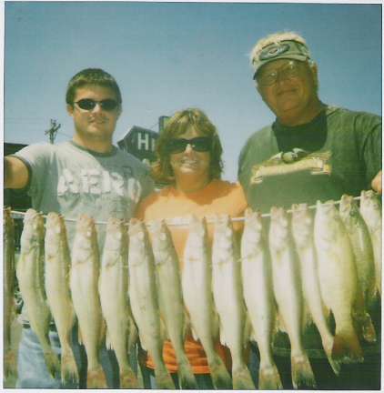 Iowa Family Has Excellent Fishing Outng  7/26/2008