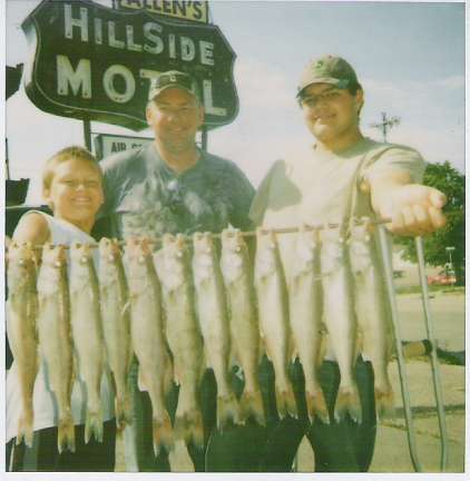 Minnesota Group Catches South Dakota Walleyes  8/3/2008