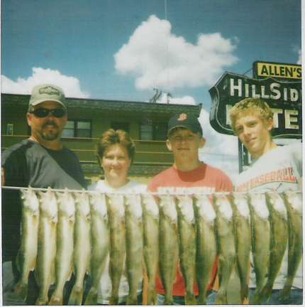 Iowa Family Enjoys South Dakota Fishing  8/16/2008