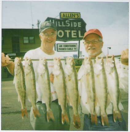 Colorado Group Enjoys South Dakota Fishing  8/27/2008